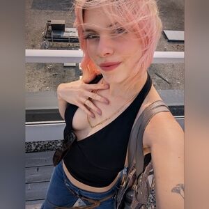 Meet your Posher, Olivia